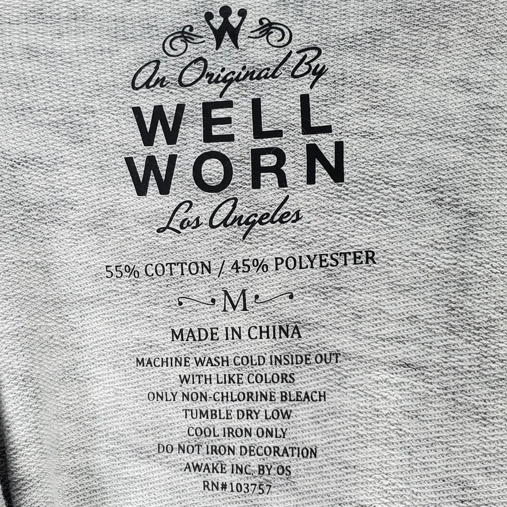 Well Worn Black & Gray Lightweight Elephant Sweatshirt Sz M - Picture 3 of 3